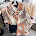 Elegant dobbeltsidet sjal med blomster til vinter