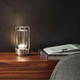 Trådløs genopladelig bordlampe i metal i nordisk stil