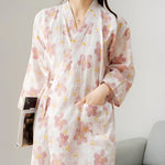 Badekåbe til kvinder i bomuld med blomstermønster i yukata-stil
