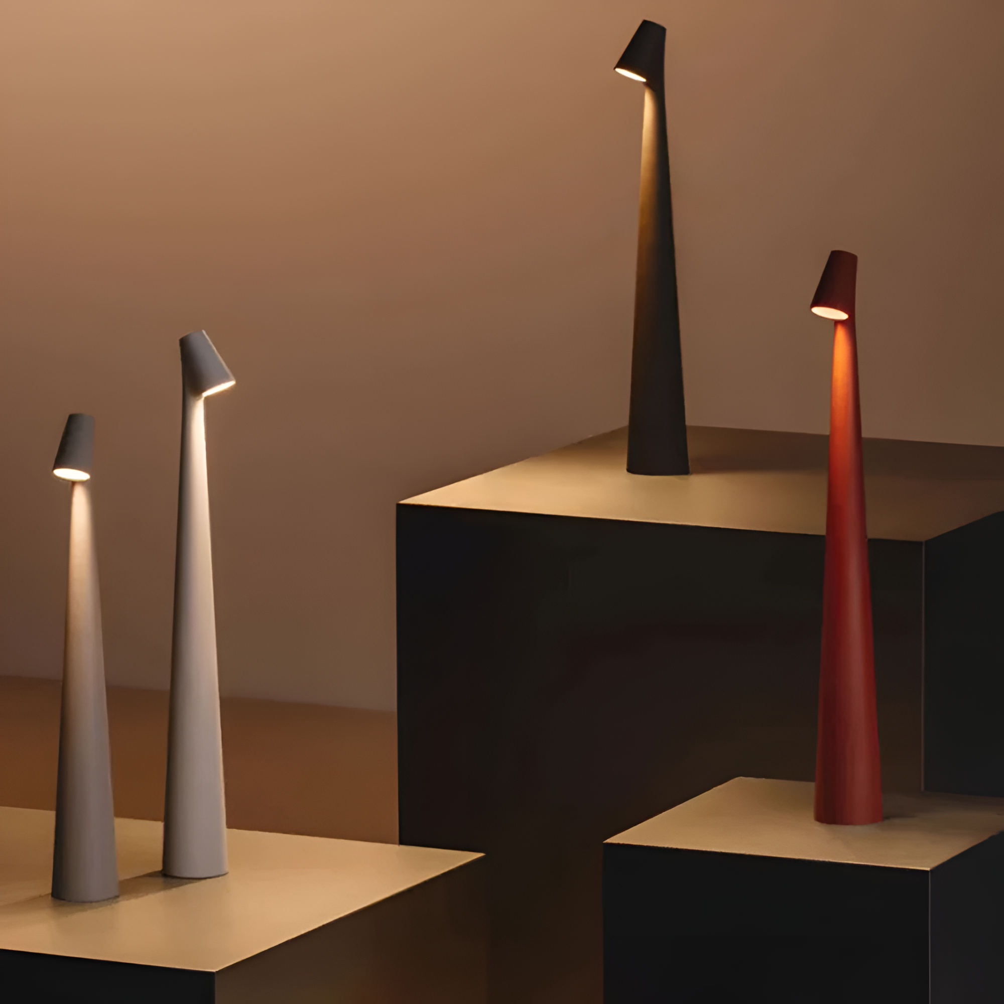 Trådløs LED-bordlampe i minimalistisk nordisk stil