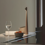 Trådløs LED-bordlampe i minimalistisk nordisk stil