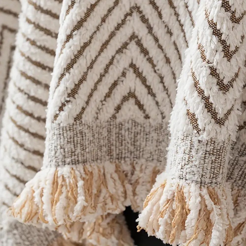 Skridsikkert sofabetræk i mikrofiber med sildebensmønster på sofa