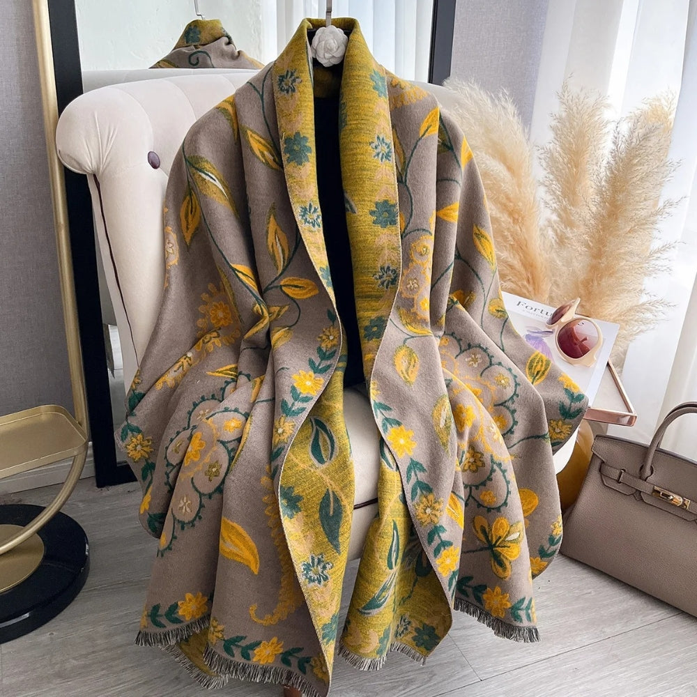 Elegant dobbeltsidet sjal med blomster til vinter