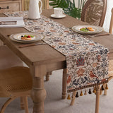 Bordløber i jacquard med vintageblomster og fugle samt kvaster