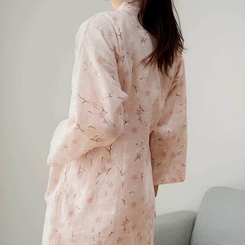 Badekåbe til kvinder i bomuld med blomstermønster i yukata-stil