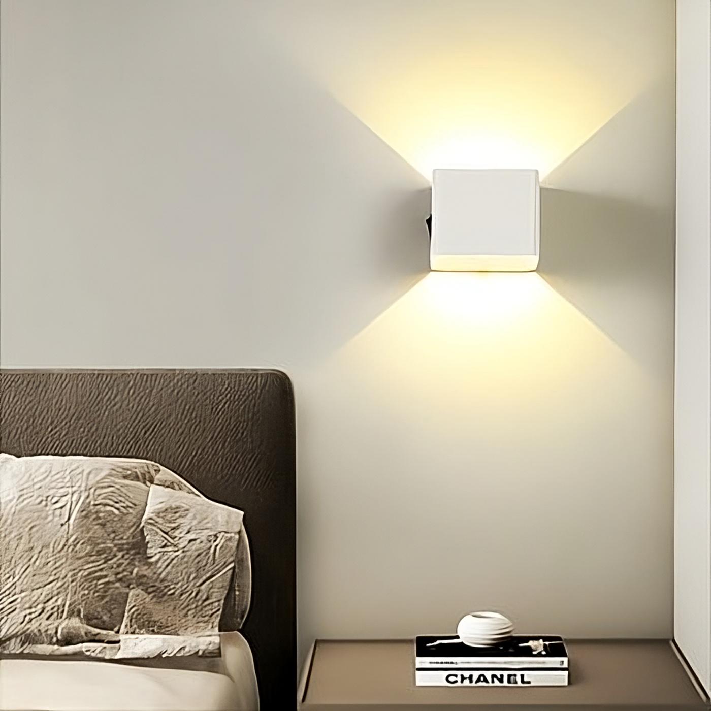 AuraLux | Væglampe Moderne - LED Bevægelsessensor