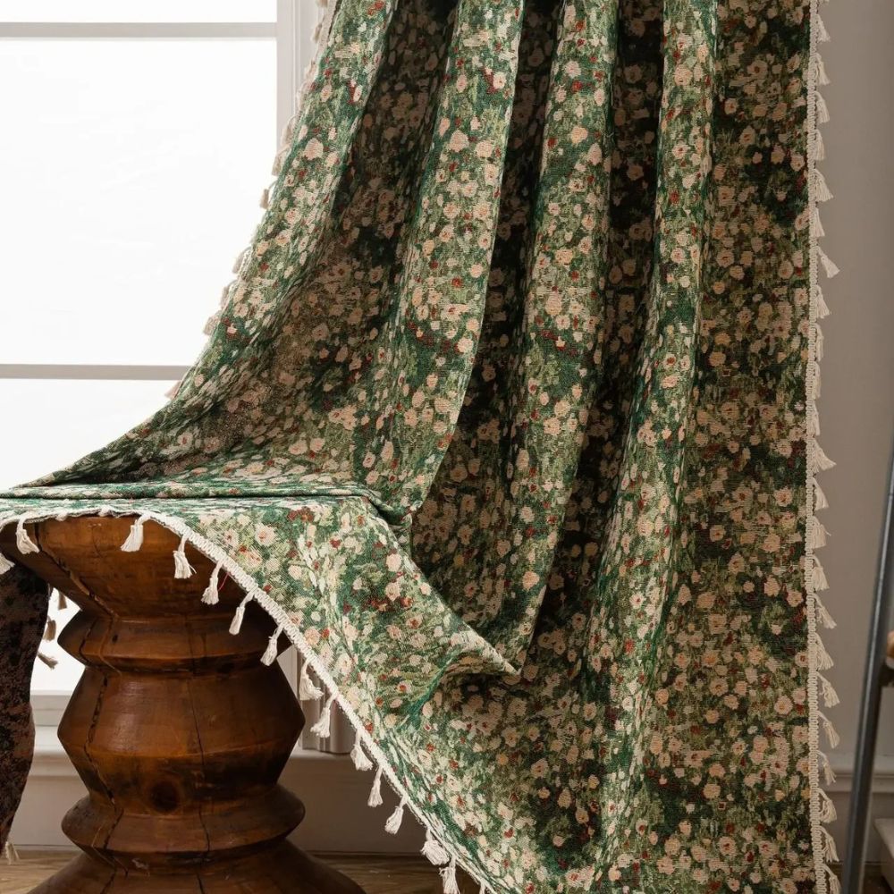 FloraLoom | Gardiner Vintage - Blomstret Vaskbar Med Kvaster