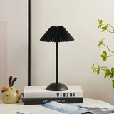 HyggeGlow | Bordlampe Skandinavisk - Trådløs LED Plisseret Stof