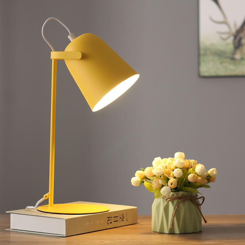 HyggeLume | Bordlampe Skandinavisk - LED Kegle Design