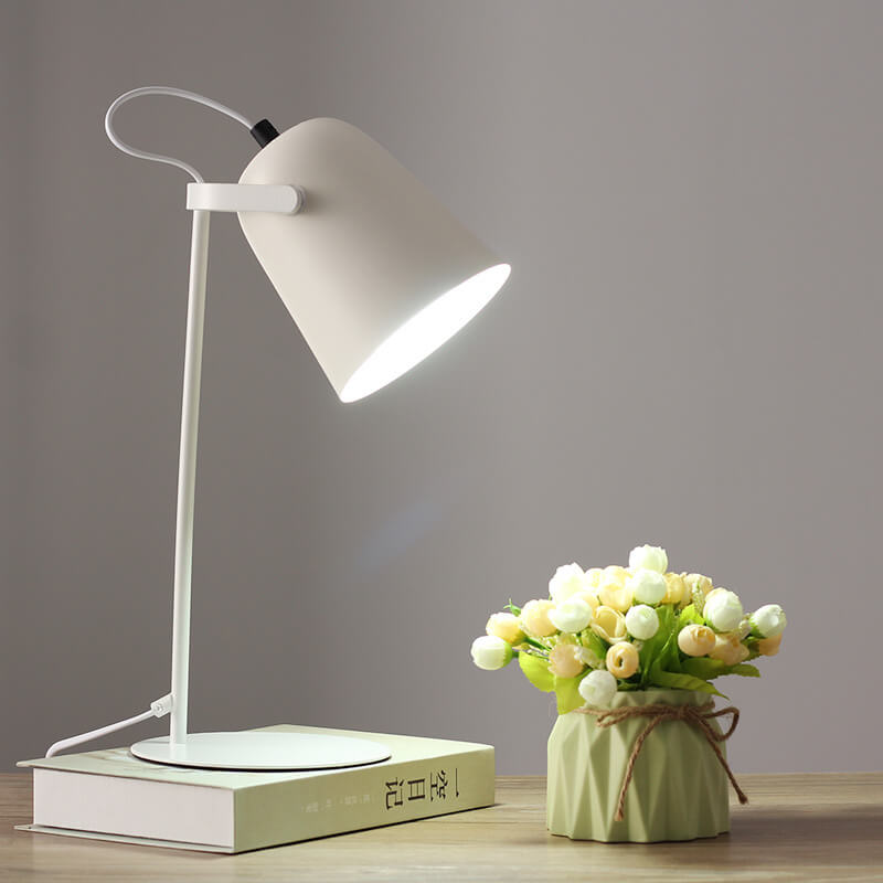 HyggeLume | Bordlampe Skandinavisk - LED Kegle Design