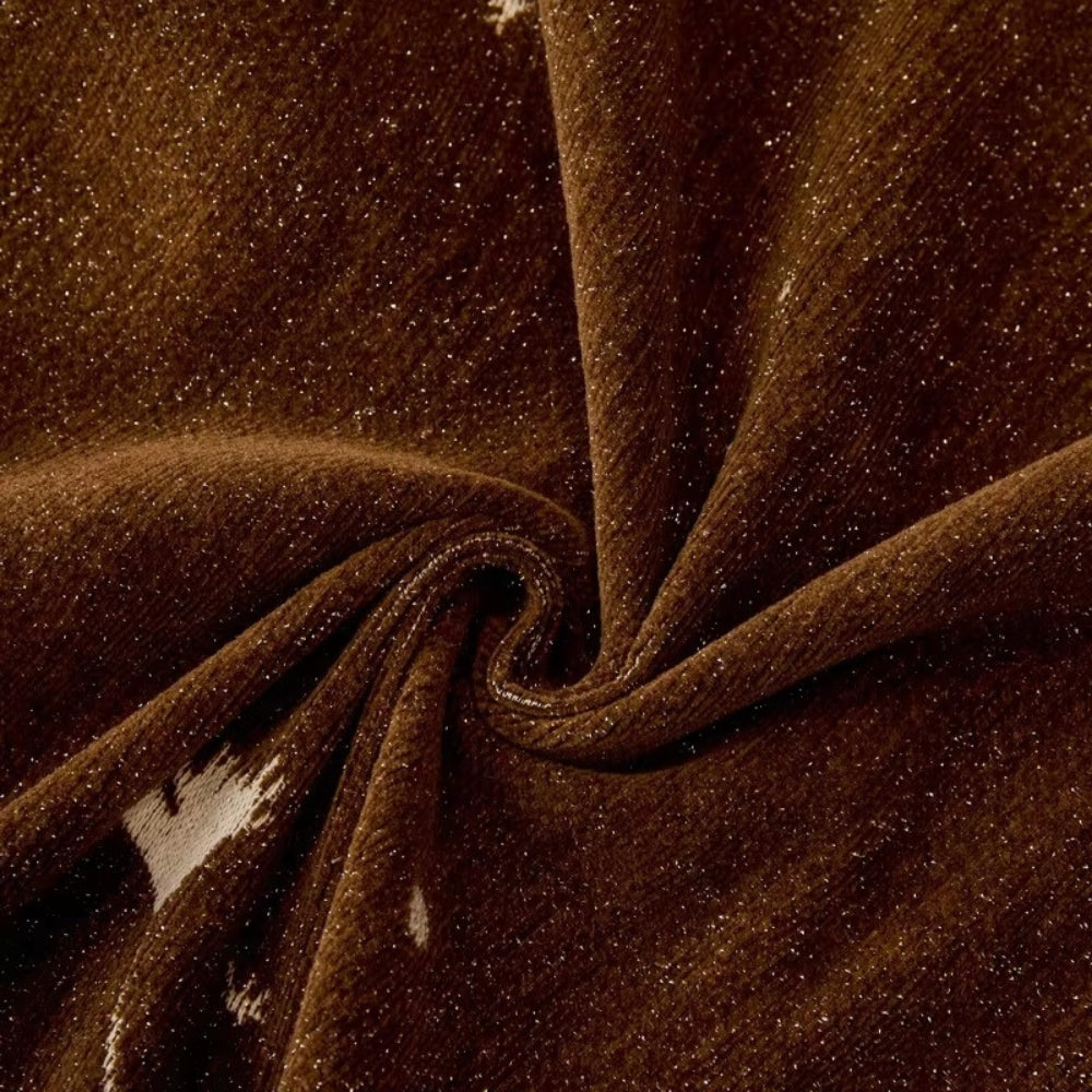 Sofabetræk med mælkebøtteprint i Japandi-stil på sofa