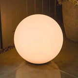 Moderne PE Globe Udendørs Havebelysning LED Genopladelig