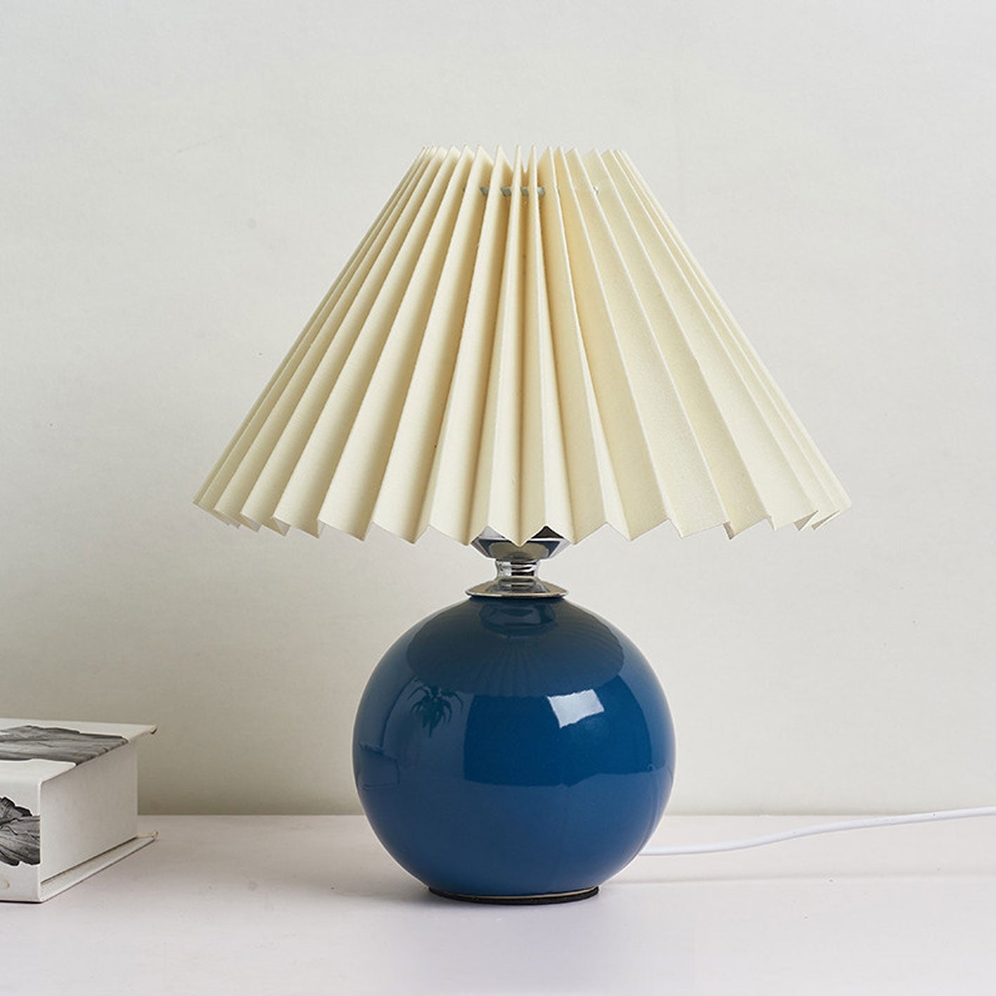 NordicAura | Bordlampe Vintage - Plisseret Keramik