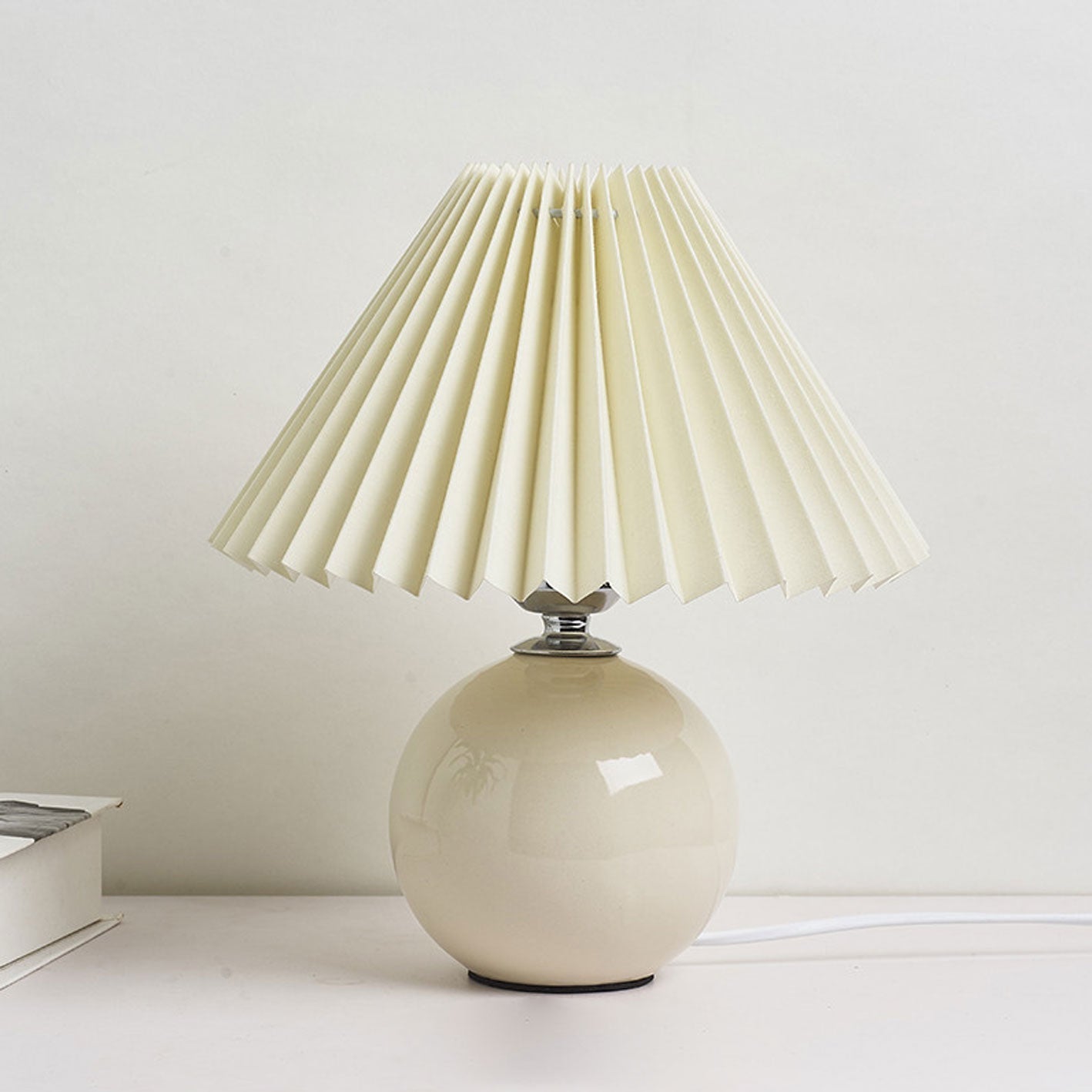 NordicAura | Bordlampe Vintage - Plisseret Keramik