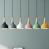 NordicDrop | Loftslampe Skandinavisk - Kegle LED Træ