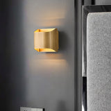 NordicLuma | Væglampe Moderne - Buet Messing LED