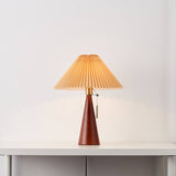 NordicMuse | Bordlampe Minimalistisk - Træ Plisseret Stof LED