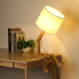 NordicTimber | Bordlampe Skandinavisk - Justerbar LED