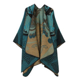Vendbar oversize poncho i kunstig kashmir med fiskeskælsmønster