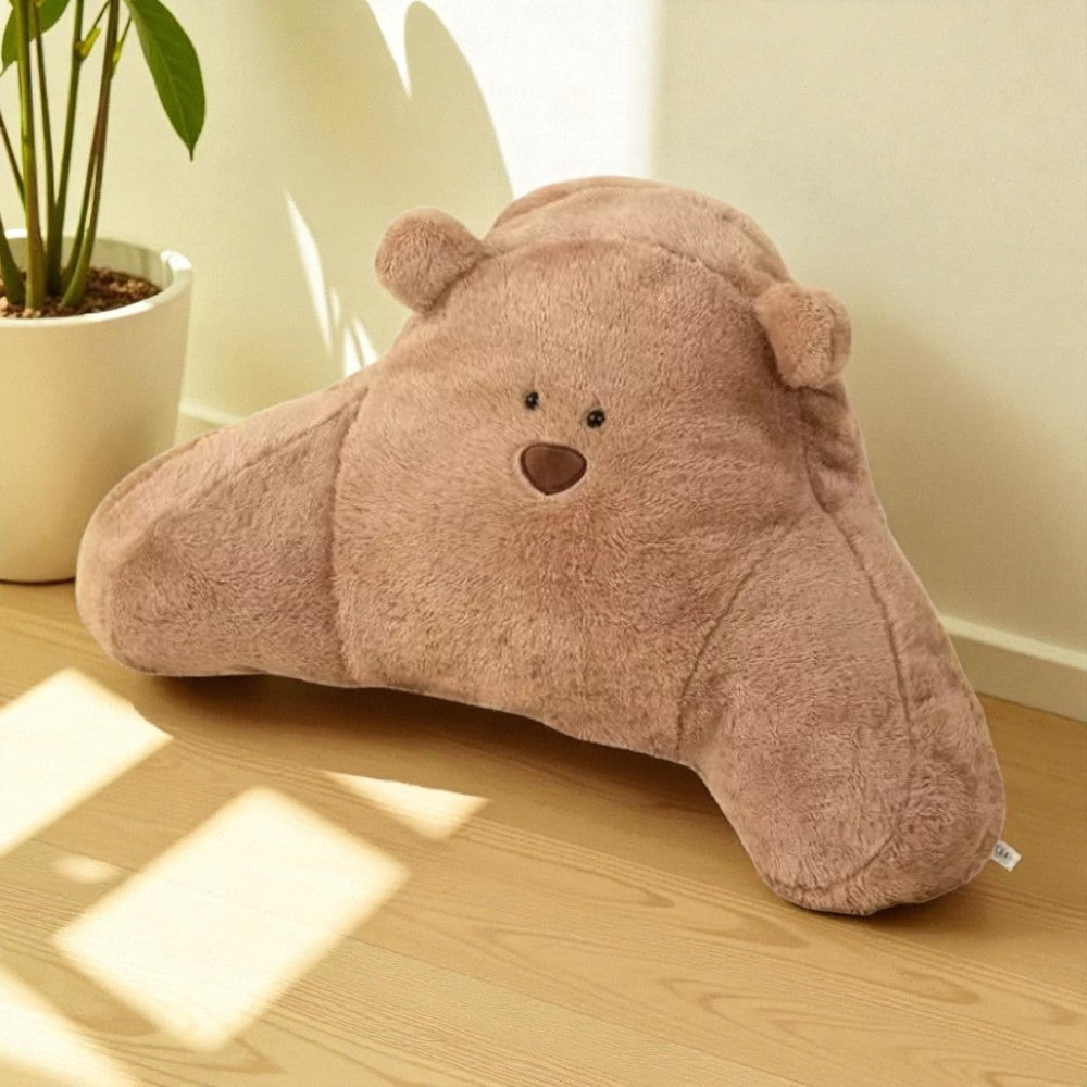Sød lændepude formet som teddybjørn på kontorstol